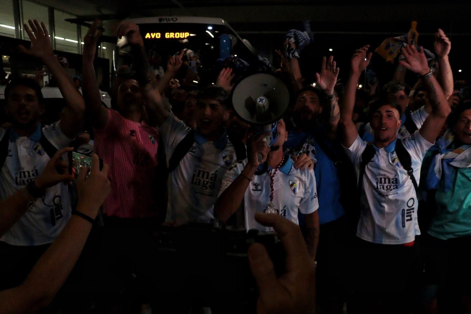 La madrugada interminable con la que Málaga celebró el ascenso