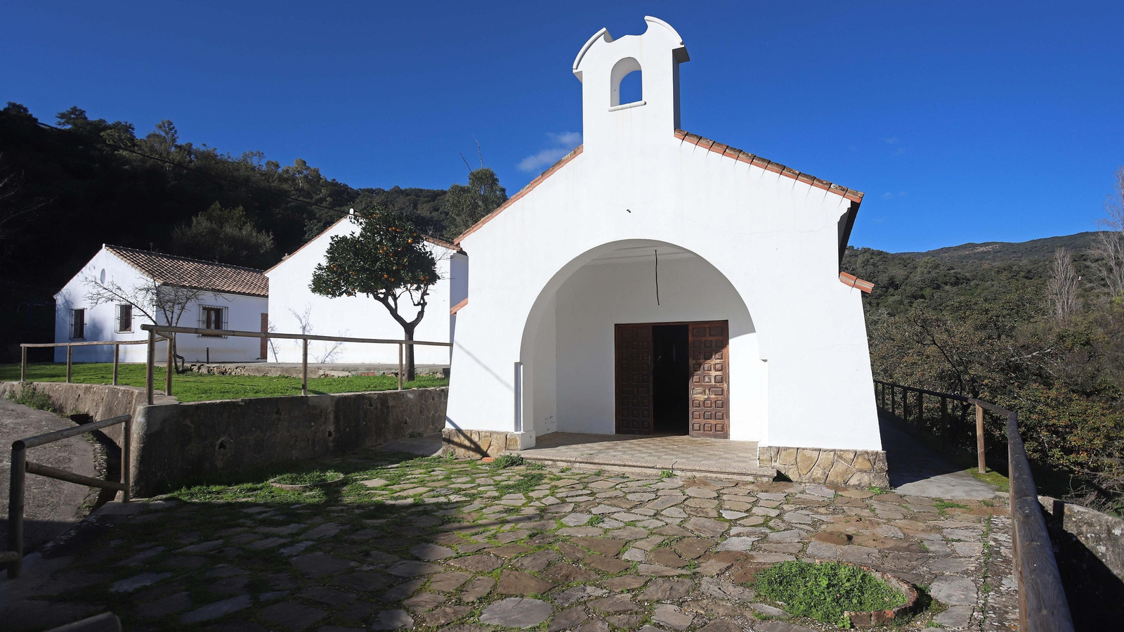 Las mejores fotos del Poblado del Corchado en San Pablo de Buceite