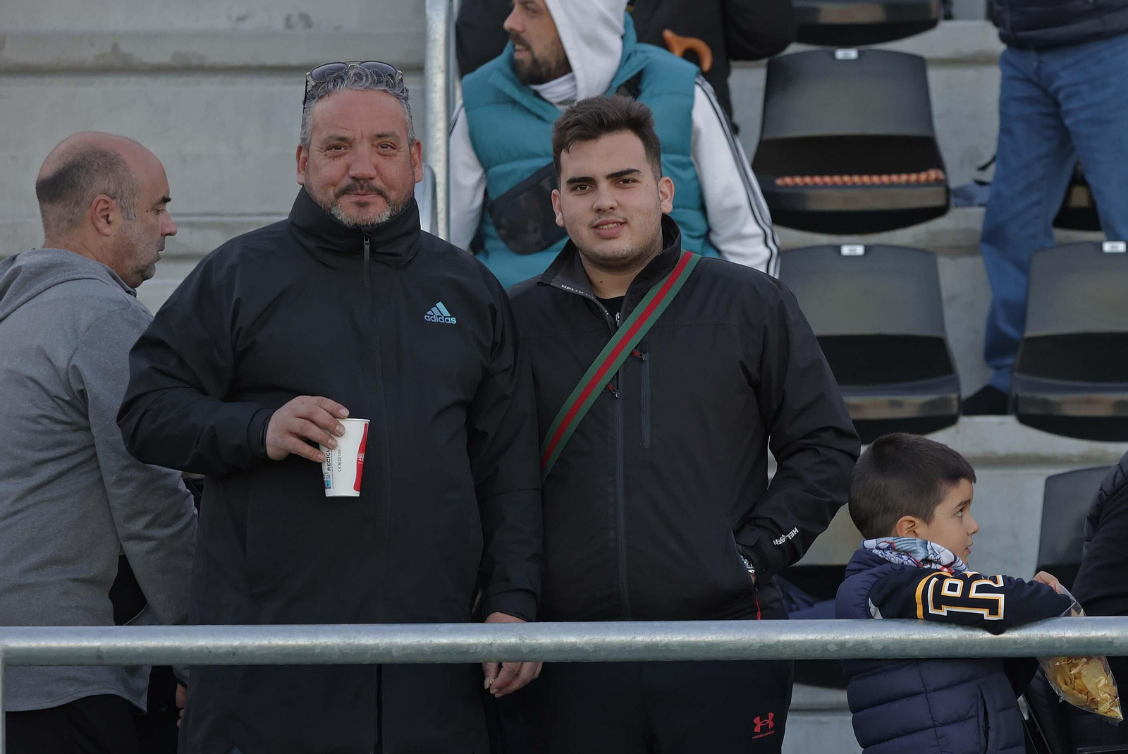 Búscate durante el Balona - Antoniano en el Ciudad de La Línea