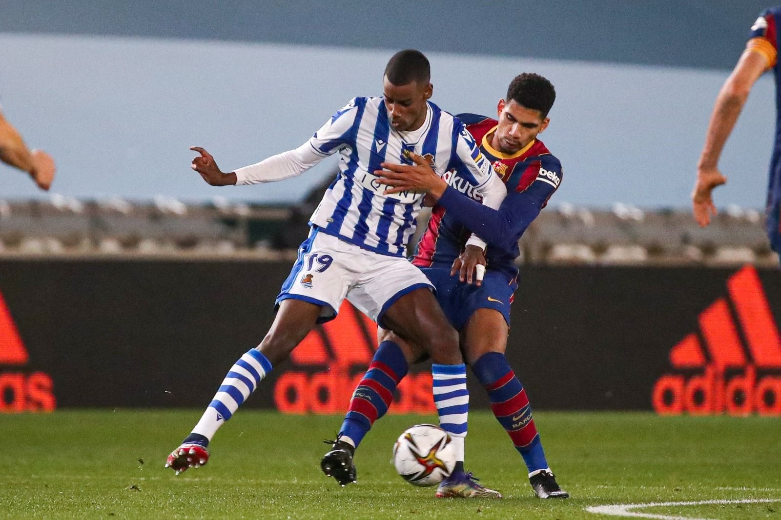 Las imágenes de la victoria del Barcelona ante la Real Sociedad en Córdoba