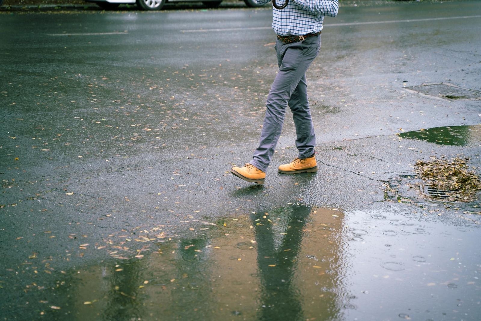 Imágenes del viernes 4 de abril en Huelva