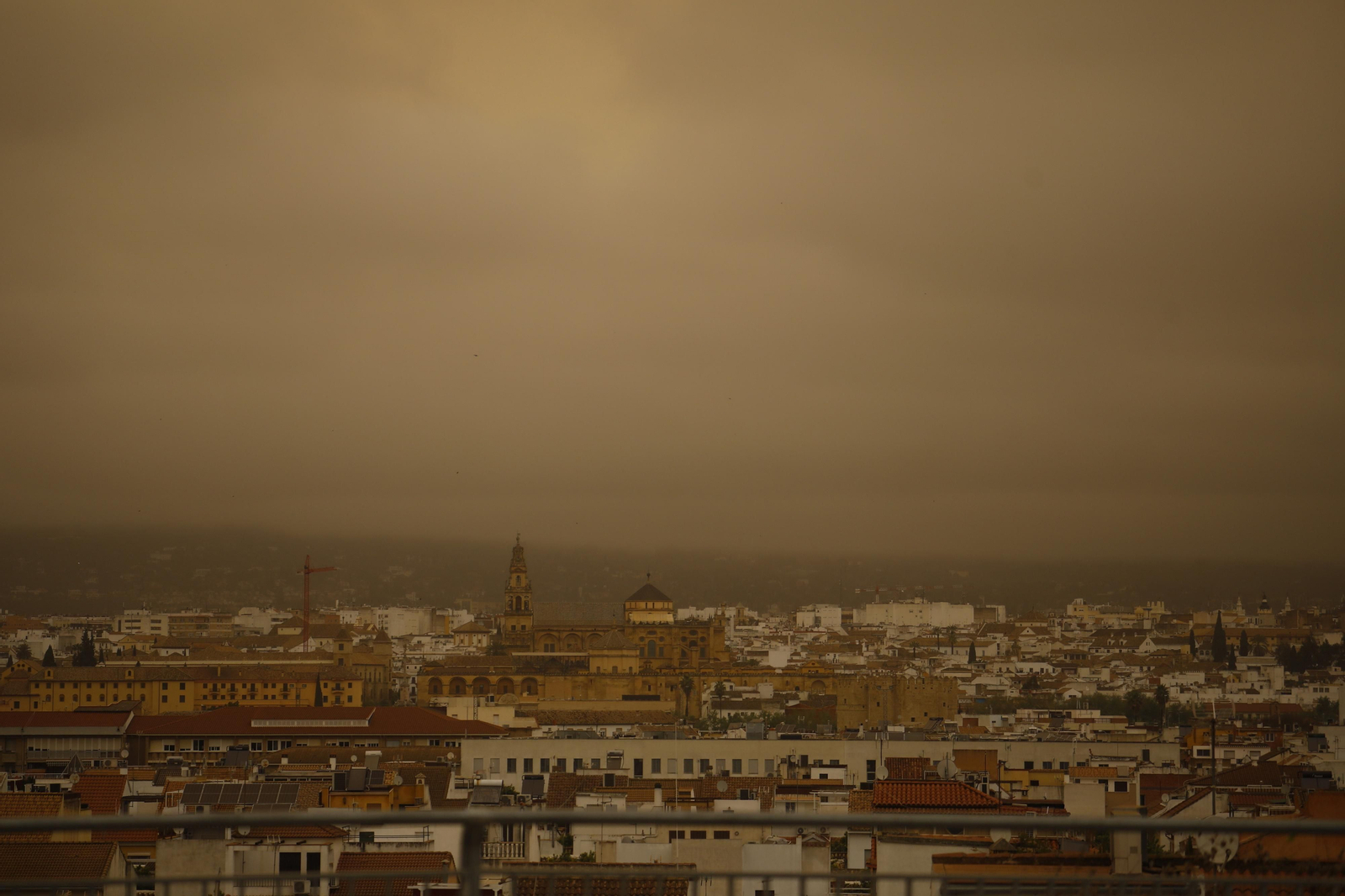 La calima llega a Córdoba, en imágenes