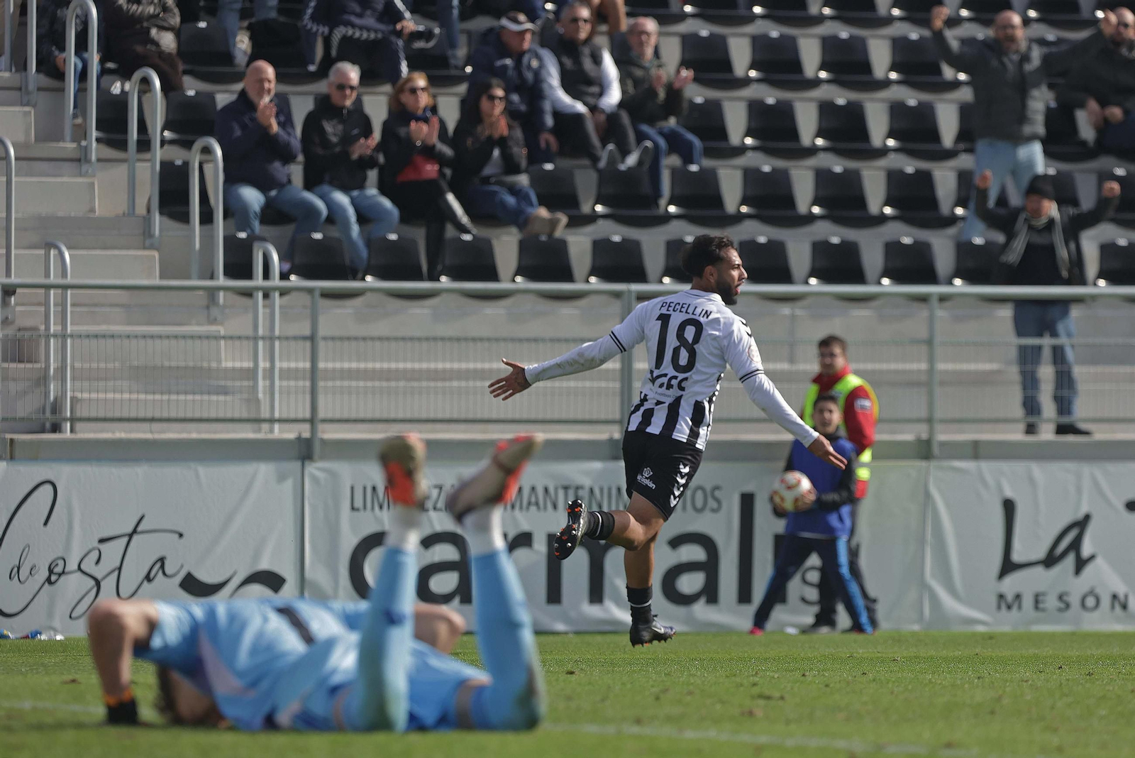 Las mejores fotos del Balona - Recreativo de Granada de Segunda Federación