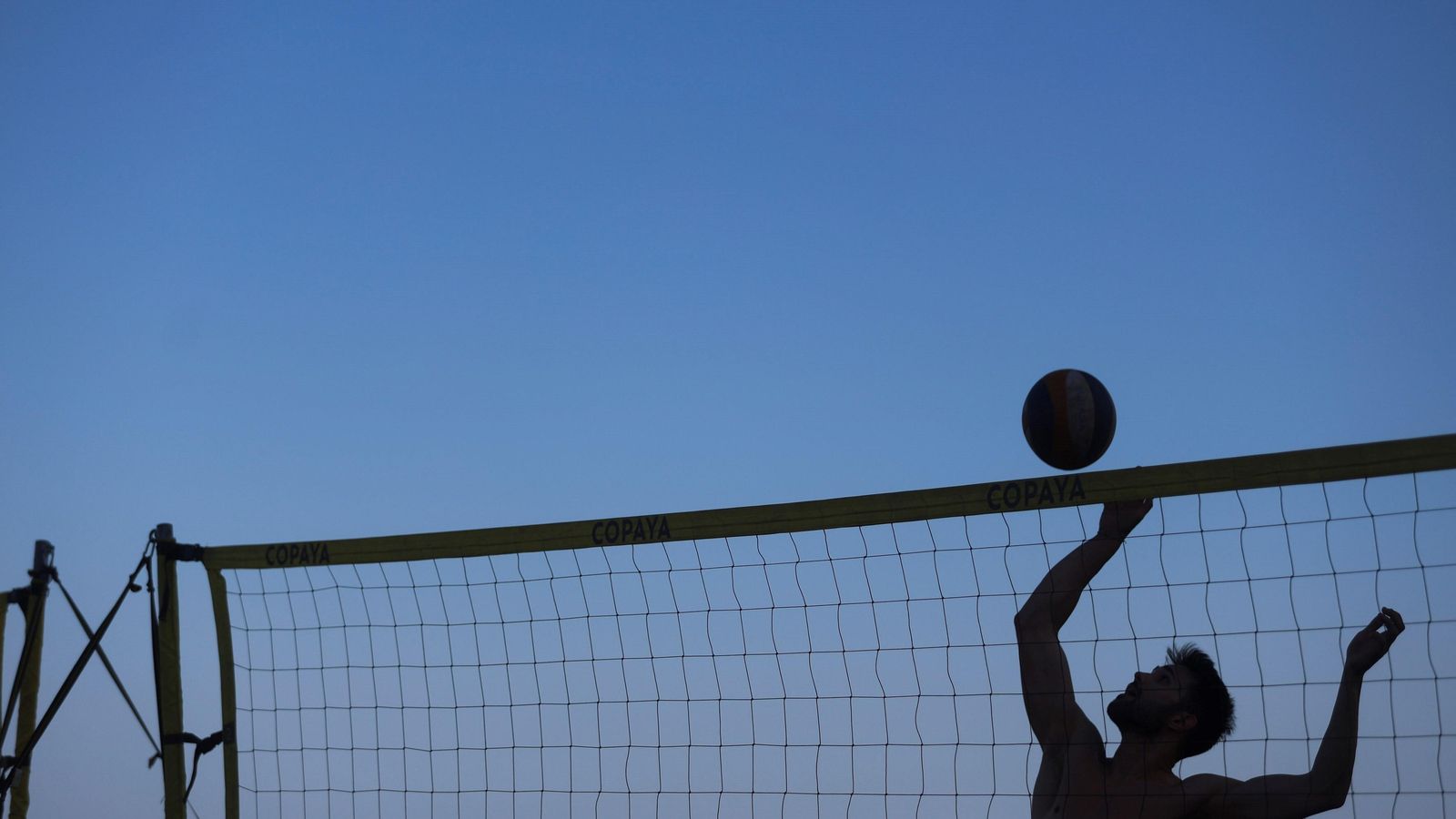 Jugador de vóley en La Misericordia.