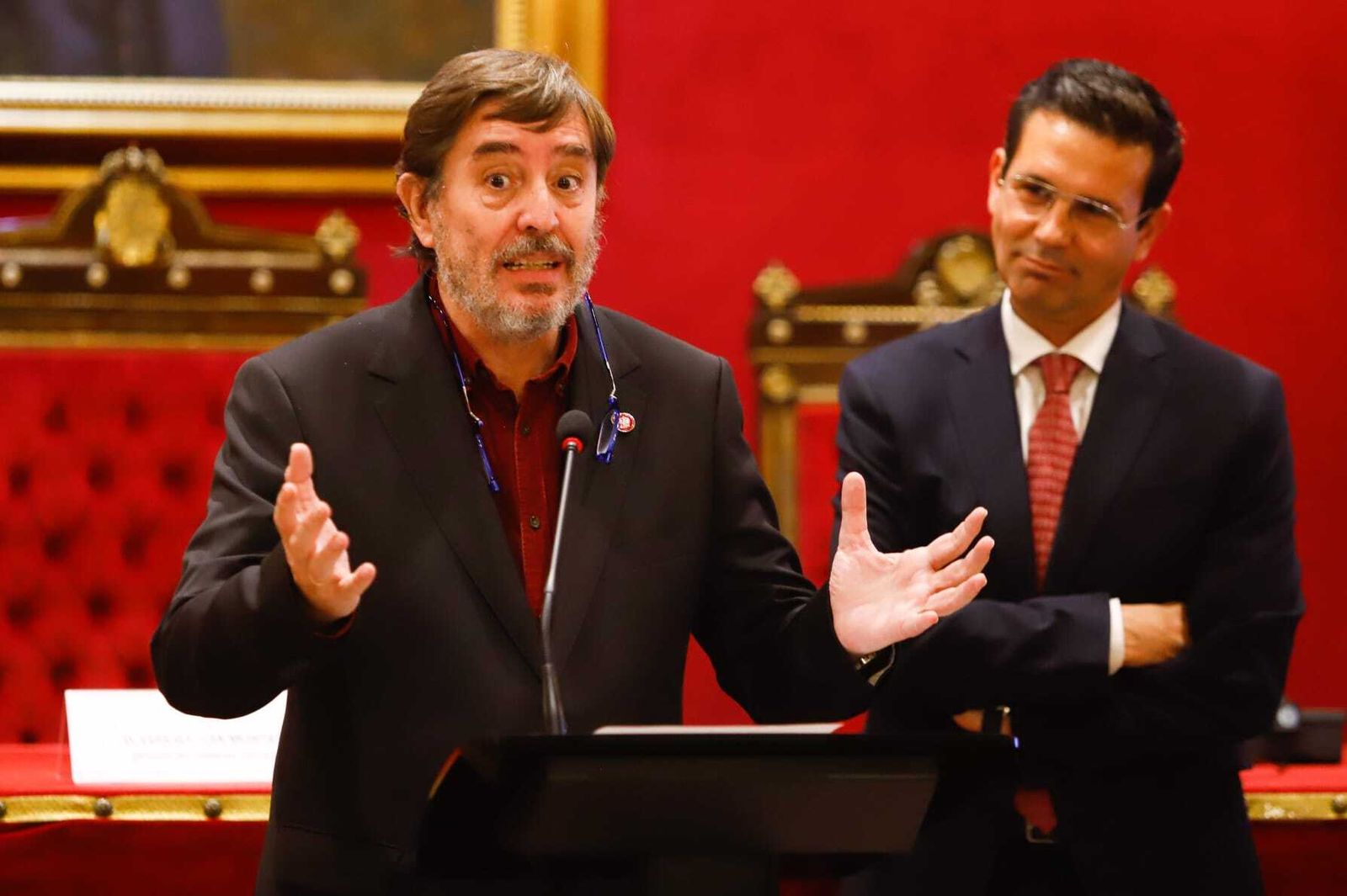 Luis García Montero habla ante los directores del Instituto Cervantes