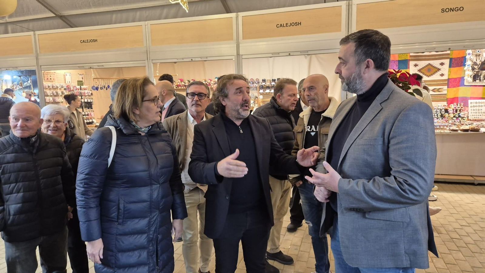 Inauguración de la carpa navideña del Paseo de la Victoria