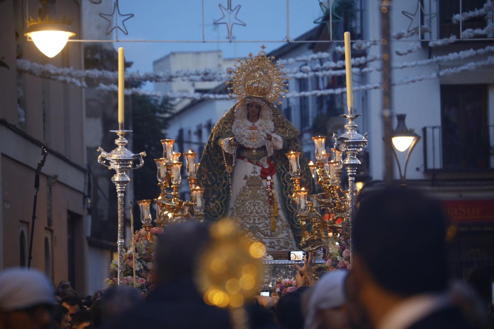 El traslado de la Virgen de la Esperanza de Córdoba a Santa Marina, en imágenes