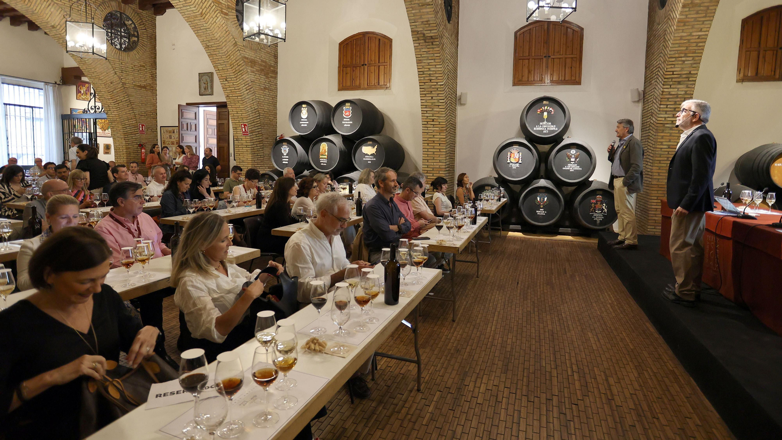 Cata taller de vinos de Jerez en el Consejo Regulador Cata taller de vinos de Jerez en el Consejo Regulador