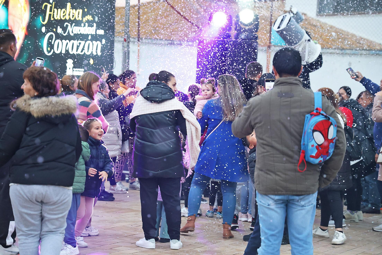 Imágenes de la nevada en el Convento de las Oblatas