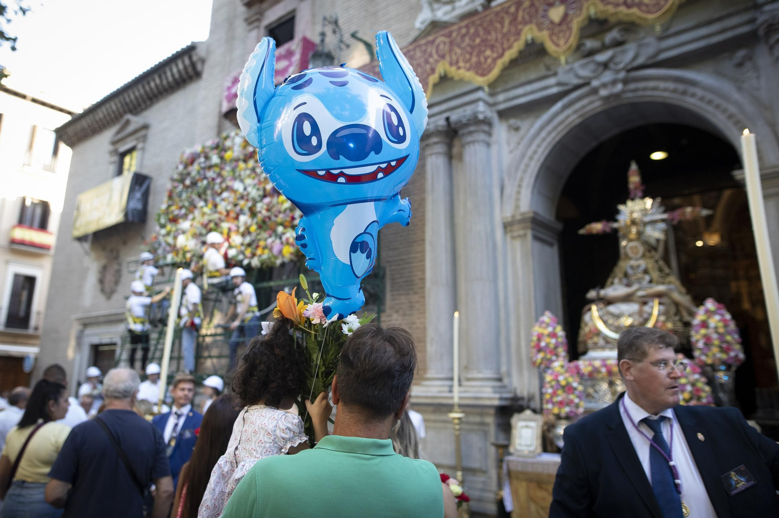 Ofrenda Floral y Solidaria de la Virgen de las Angustias de Granada, Septiembre 2025.jpg