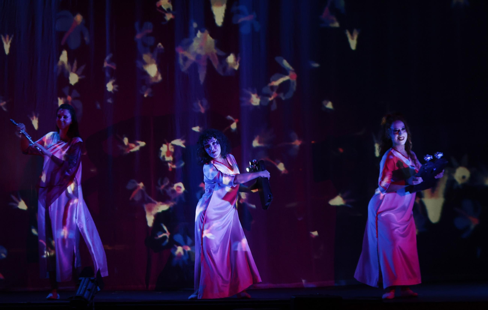 Imágenes de la ópera 'Carmina Burana' en Jerez
