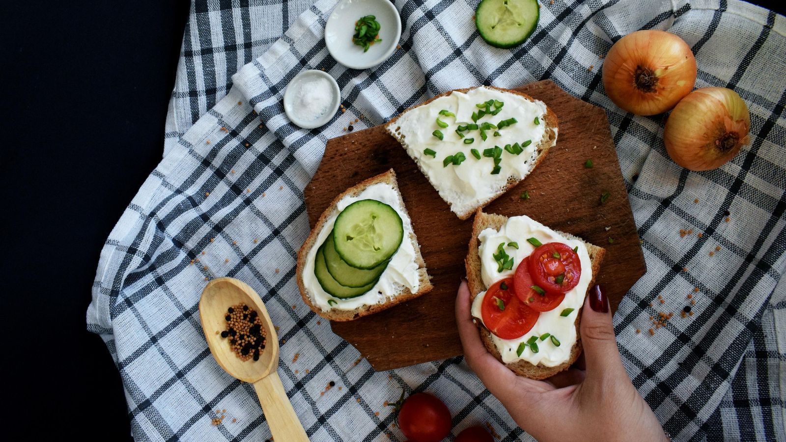 Un desayuno salado con queso y alguna especia hará más llevadero el día a los Virgo.