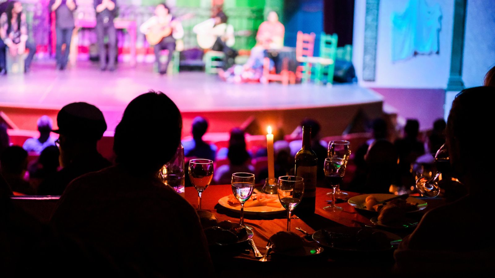 Una cena muy completa en el Palacio Andaluz