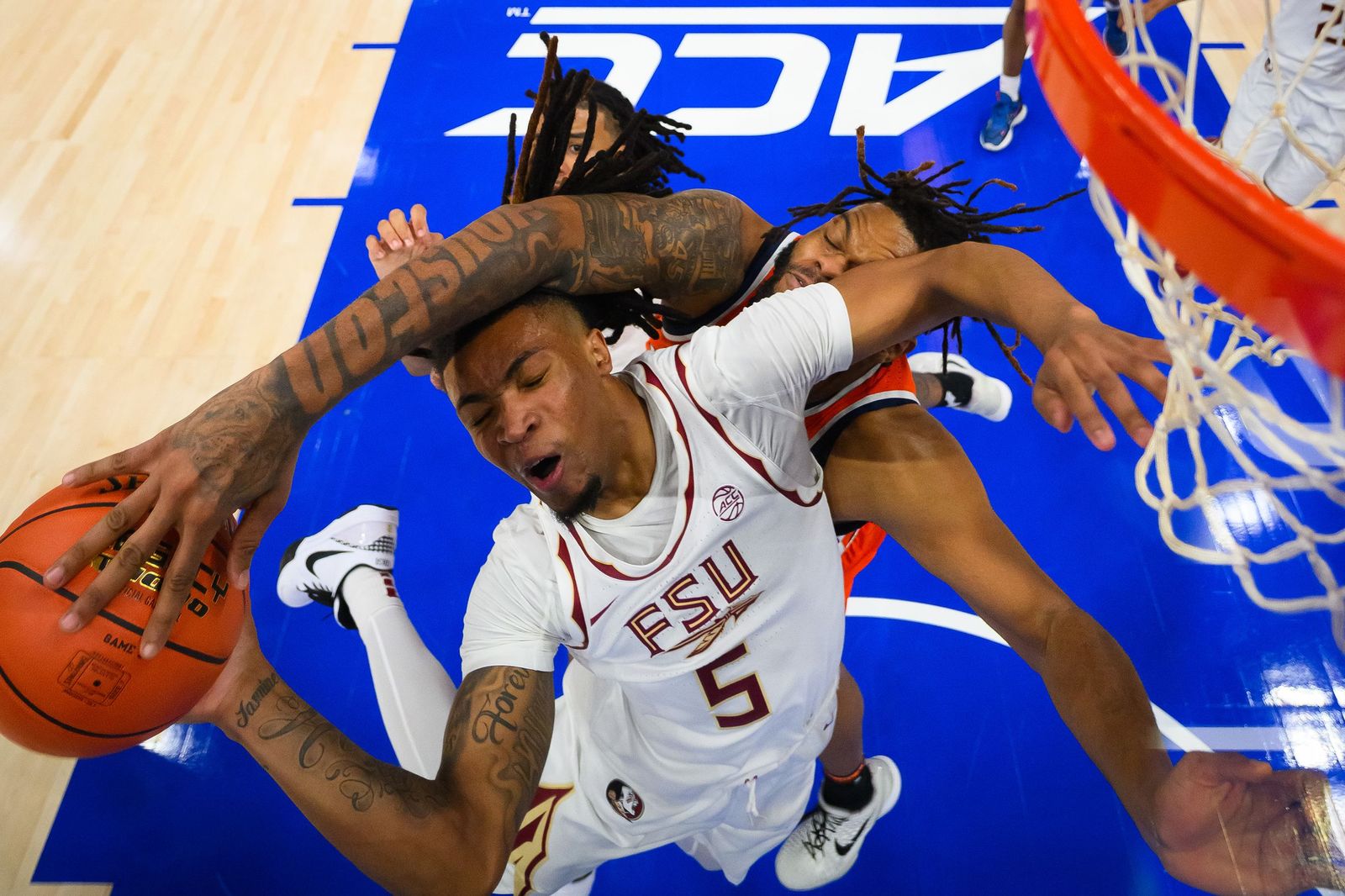 Baloncesto | Tapón feroz