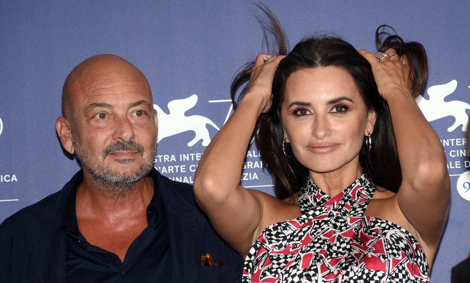 Emanuele Crialese y Penelope Cruz posan en el 'photocall '
