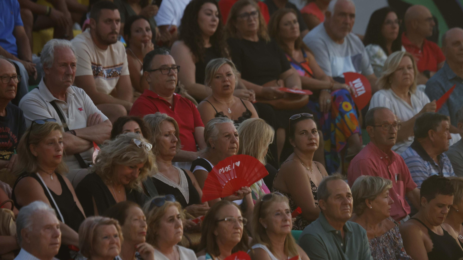 Las fotos del ministro Jose Manuel Albares durante el mitin en San Roque
