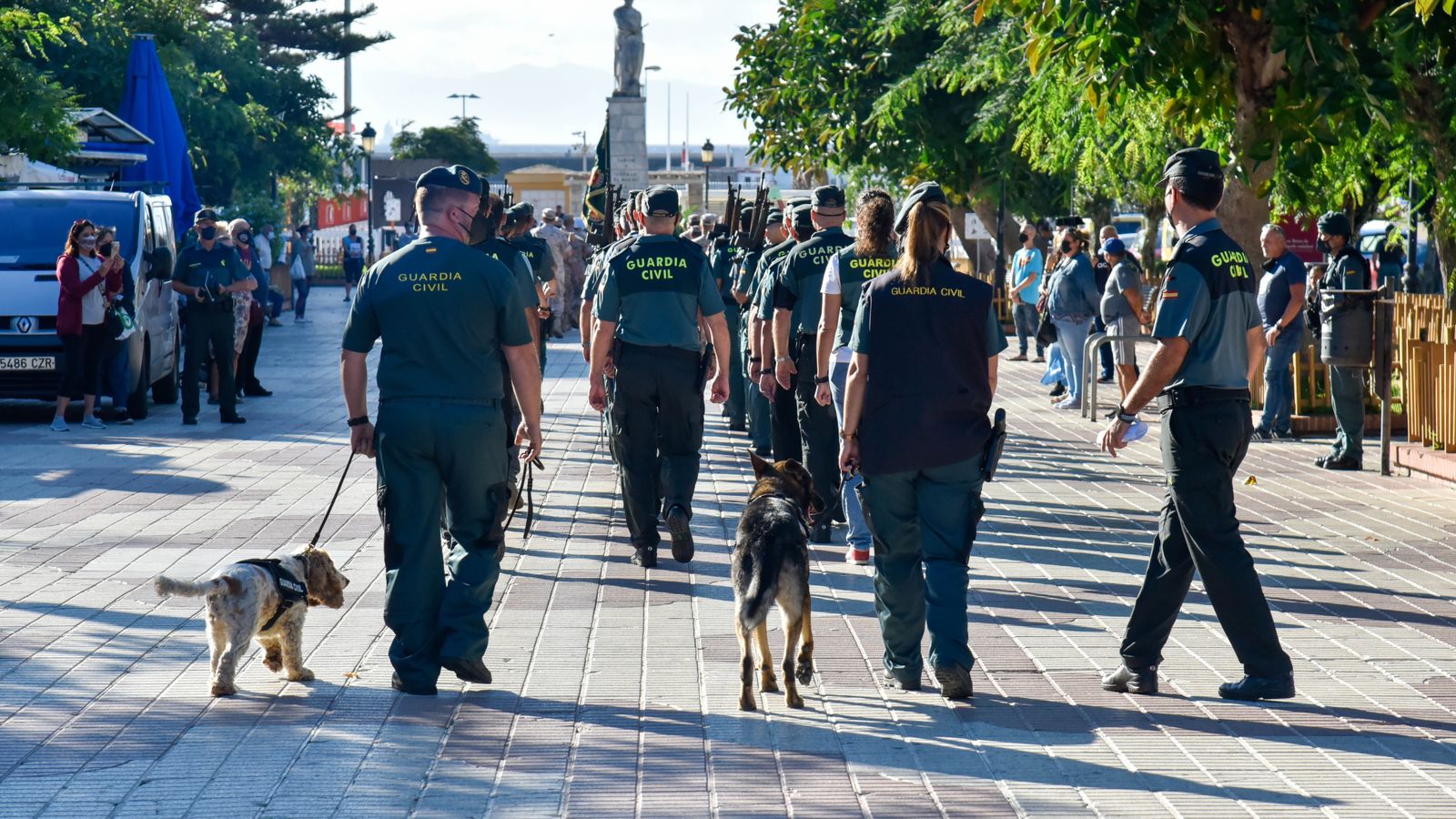Laa fotos de los ensayos para desfile del Día del Pilar en Tarifa