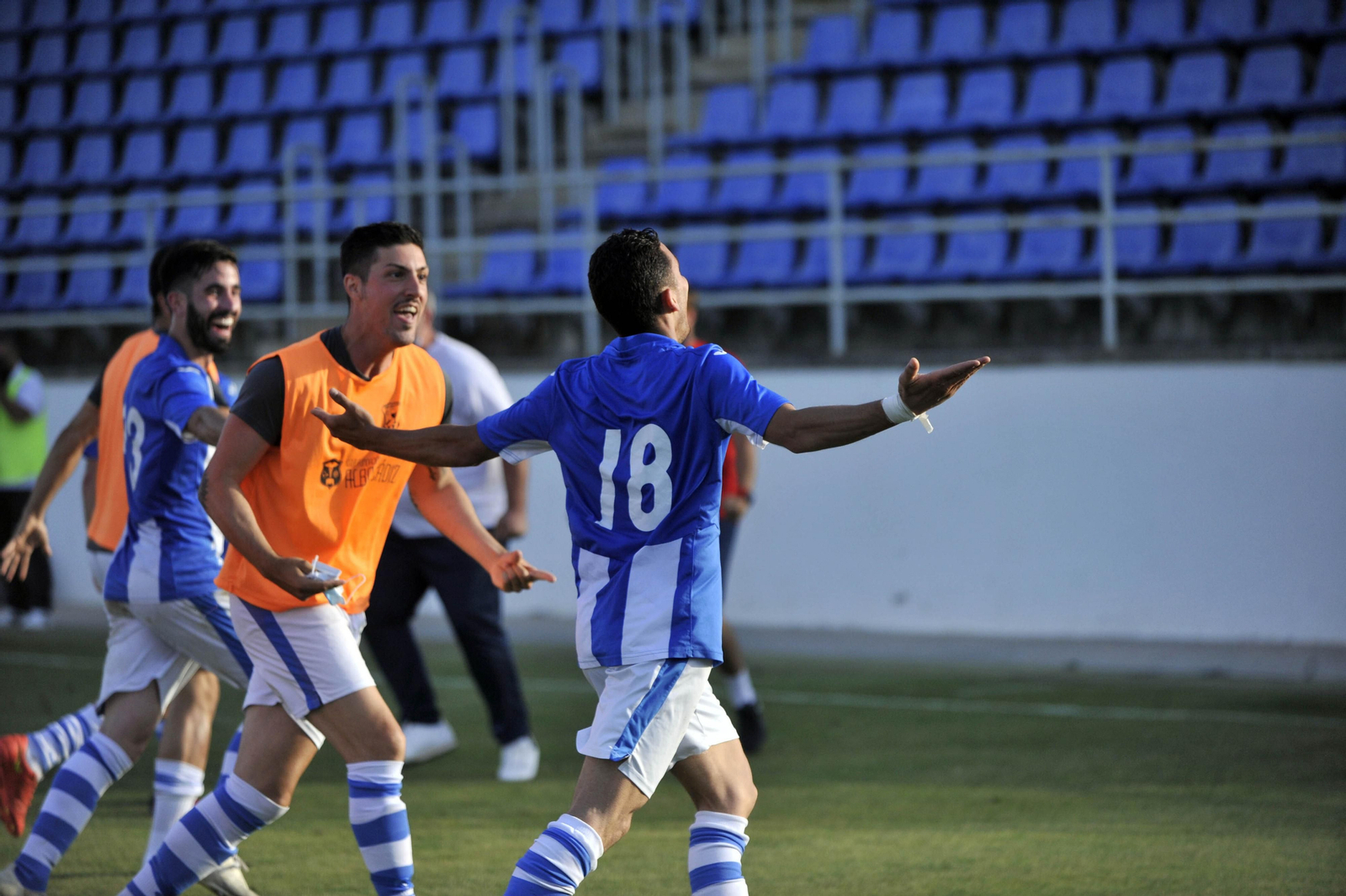 Imágenes del ascenso del Jerez Industrial a División de Honor en Arcos