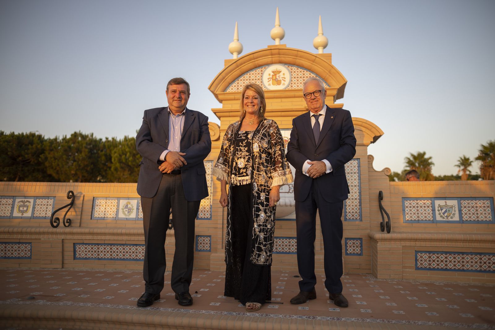 Imágenes de la inauguración De la Fuente de las Naciones en el Paseo de la Ría